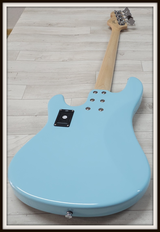Sandberg Electra VS4 RW, Sonic Blue Highgloss